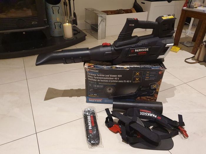 leaf blower
