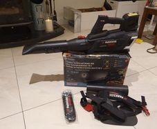 leaf blower
