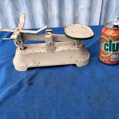 Vintage weighting scales