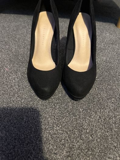 m and s heels