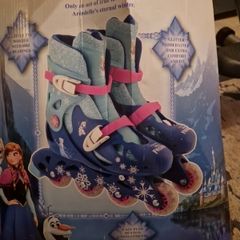 FROZEN roller skates