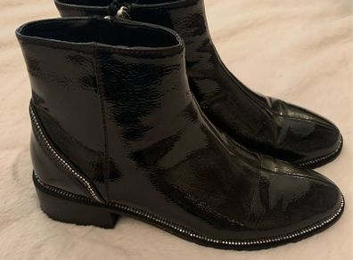 River Island boots size 5