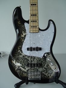 Fender  F.S.R Black Paisley Jazz Bass
