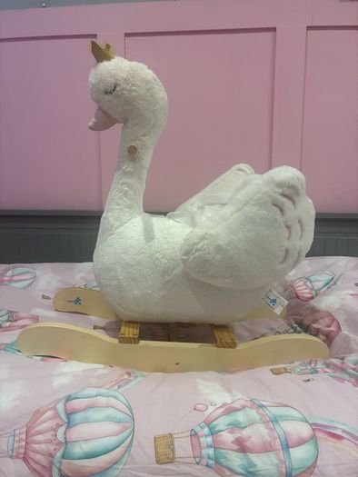 Rocking Swan