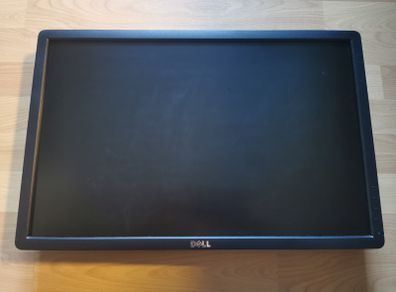 Dell P2210 22" Professional Monitors (x3) - Upgraded Stands - Excellent Condition