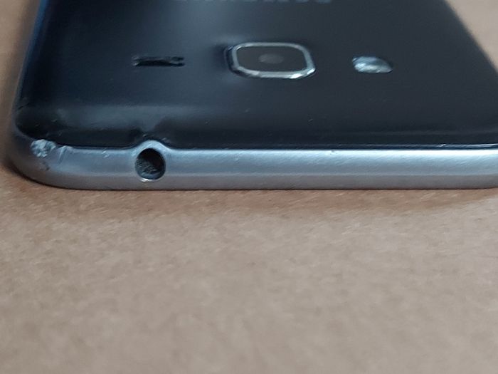 Samsung Galaxy J3 2016, Model SM-J320FN, 8GB, in excellent condition