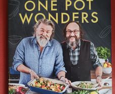 The Hairy Bikers/ Over 100 One Pot Wonders/ 2019
