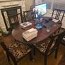 table and chairs Image 3