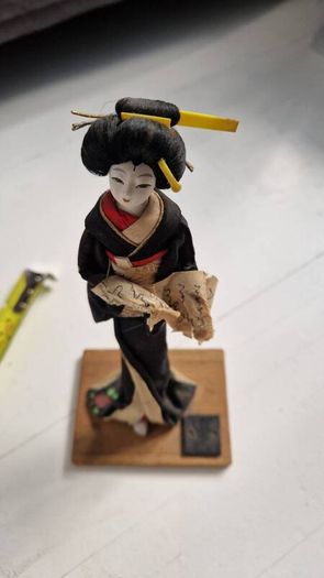 Vintage Japanese Geisha Figurine,  doll
