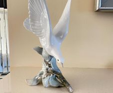 Vintage Retired 11" Lladro Porcelain 4550 Seagull / Turtle Dove Bird On Branch