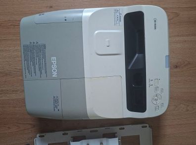 Epson Short Throw projector EB-450wi