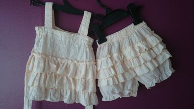 BNWT BABY OUTFIT shorts and top 74-90 cm