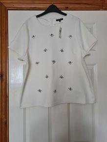 Cream Jewel Top - Size X-Large