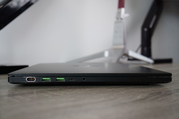 Razer Blade 15 Advanced QHD 240Hz | i7-11800H | RTX 3060 | 1TB