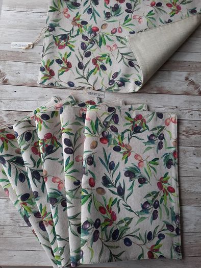 Table runner 30cm x 180cm / Placemats/Coasters