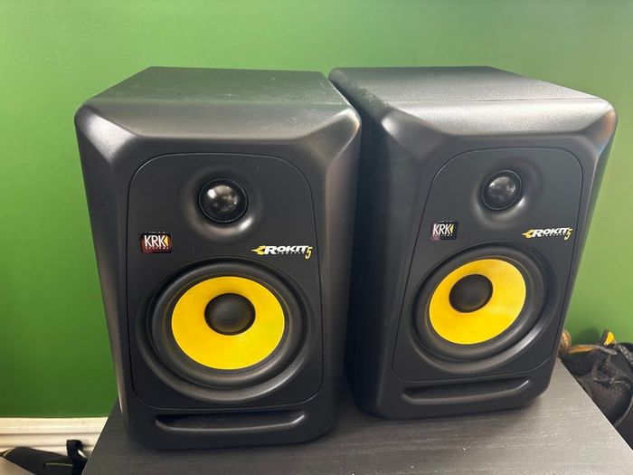 Rokit Powered 5 Studio Speakers (Speakers Only)- Bargain