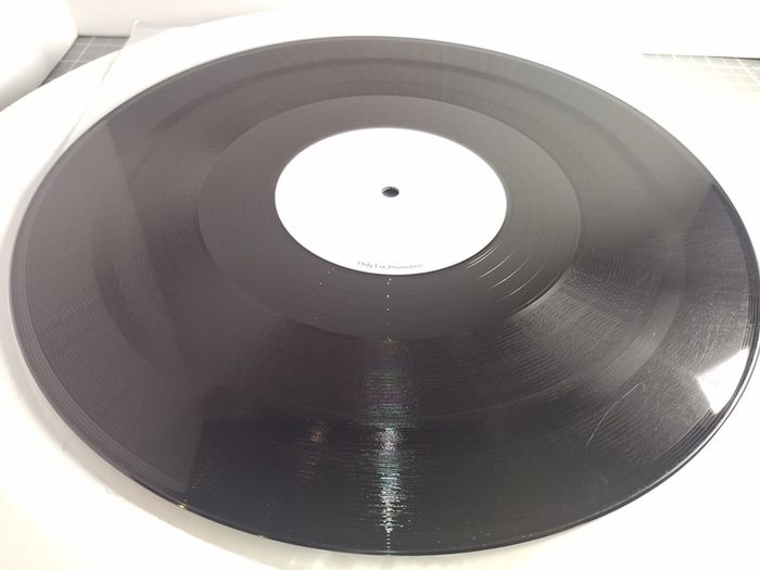Junk Project - Beats Bring's Silence + CONTROL! - Universal Prime Breaks - Late 90s GERMAN Trance BELTER! Double A-SIDE!!