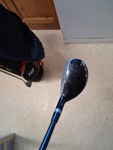 Golf clubs.Set Of Wilson Right Handed Golf Clubs For A 12 To 14 Year Old. Collect In Dublin Or Receive Via Post.
