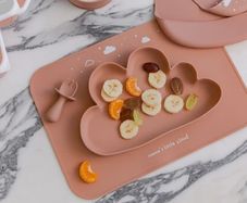 BNWT Pink Silicone Cloud shaped Feeding Placemat
