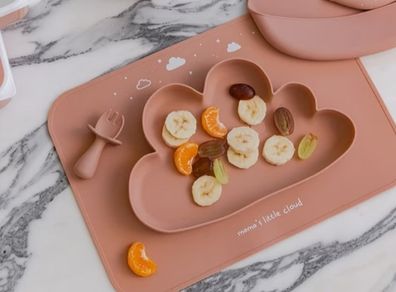 BNWT Pink Silicone Cloud shaped Feeding Placemat