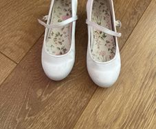 Ivory girls shoes