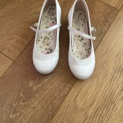 Ivory girls shoes