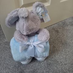 Elephant and blanket set