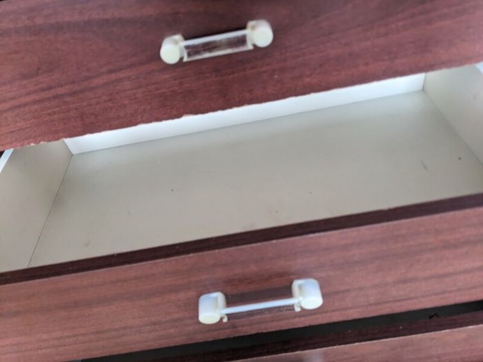 Bedroom Chest of drawers