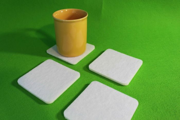Felt Coaster Simple Shape Circle or Quadrat Felt Set of 4 NEW 6 mm felt