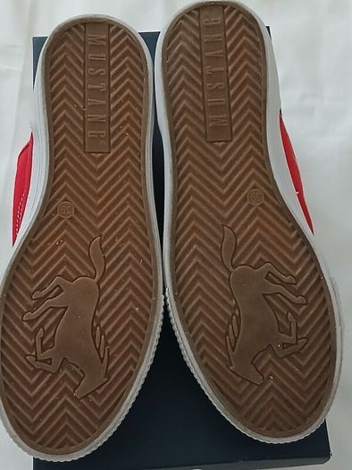 New Mustang Womens Red Canvas Sneakers