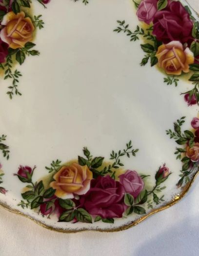 Royal Albert "Old Country Roses" Teapot Stand