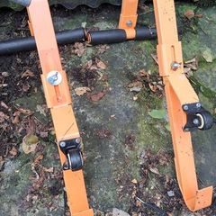 2Pcs Ladder Roof Hook with Wheel Steel Ladder Stabilizer Holder 500 lbs Bearing