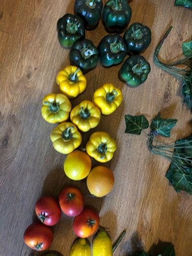 Quality Display Ivy, fruit & vegetables, kitchen decor or wedding  ivy floral  decor