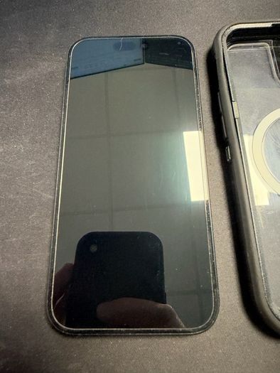 iPhone 15 sim free