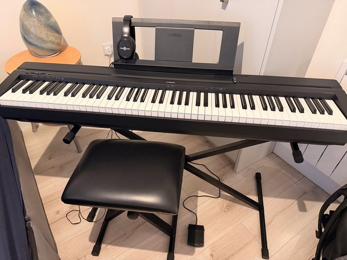 Yamaha P-45 Digital Piano