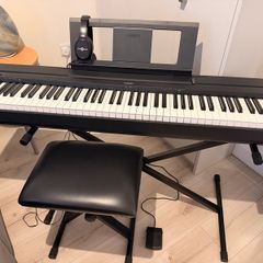 Yamaha P-45 Digital Piano