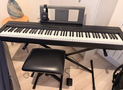 Yamaha P-45 Digital Piano
