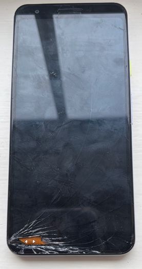 Job lot of 12 phones, 6 phone cases and 6 loose parts