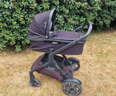 Travel system- Nuna Demi Grow