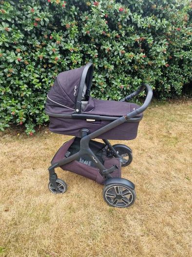 Travel system- Nuna Demi Grow