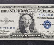 1935 A 1 one dollar Silver Certificate Washington note UNC