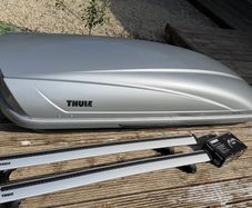 Thule Roofbox (460litre capacity), bars, keys - complete system