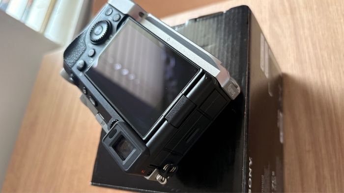 sony a7c II | silver | mint condition | only 9000 shutter count