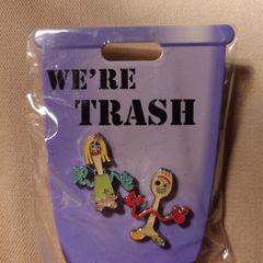 Disney Parks Pixar Toy Story 4 Trash 2 Pin Set Forky & Knifey