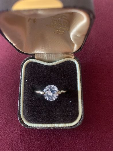 Single Stone Ring