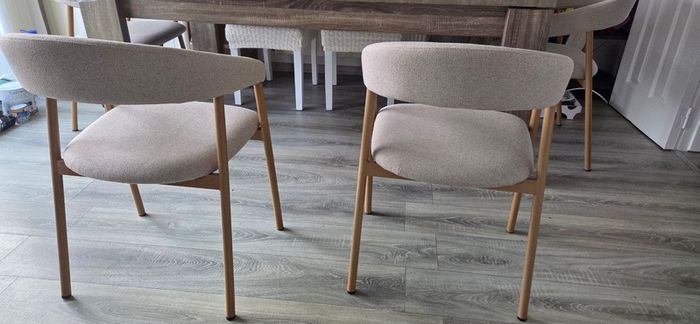 Dinig chairs brand new x4