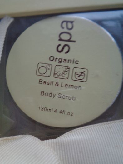 Spa Organic Basil and Lime Gift Set for Sale