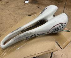 SMP Evolution saddle