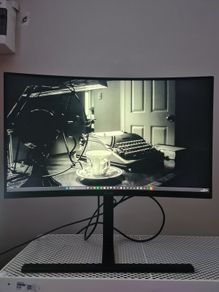 hauwei 27inch curved monitor