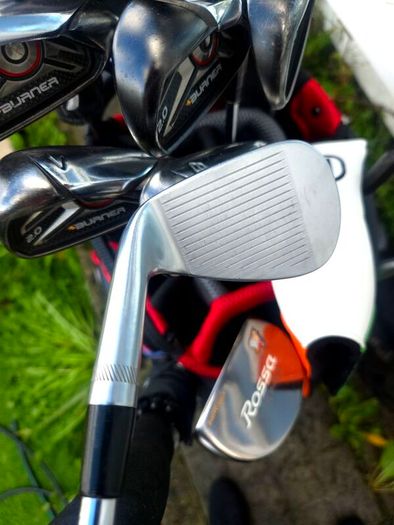 Set of Taylormade Golf Clubs